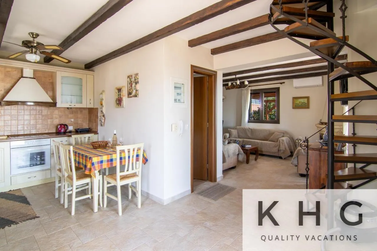 Villa Harmony In Lourdata Livathos
