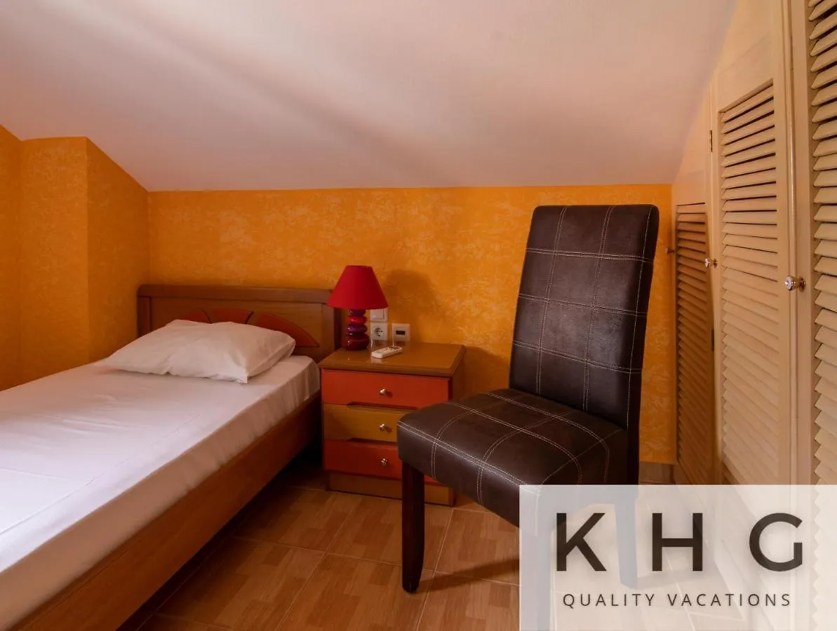 Villa Harmony In Lourdata Livathos